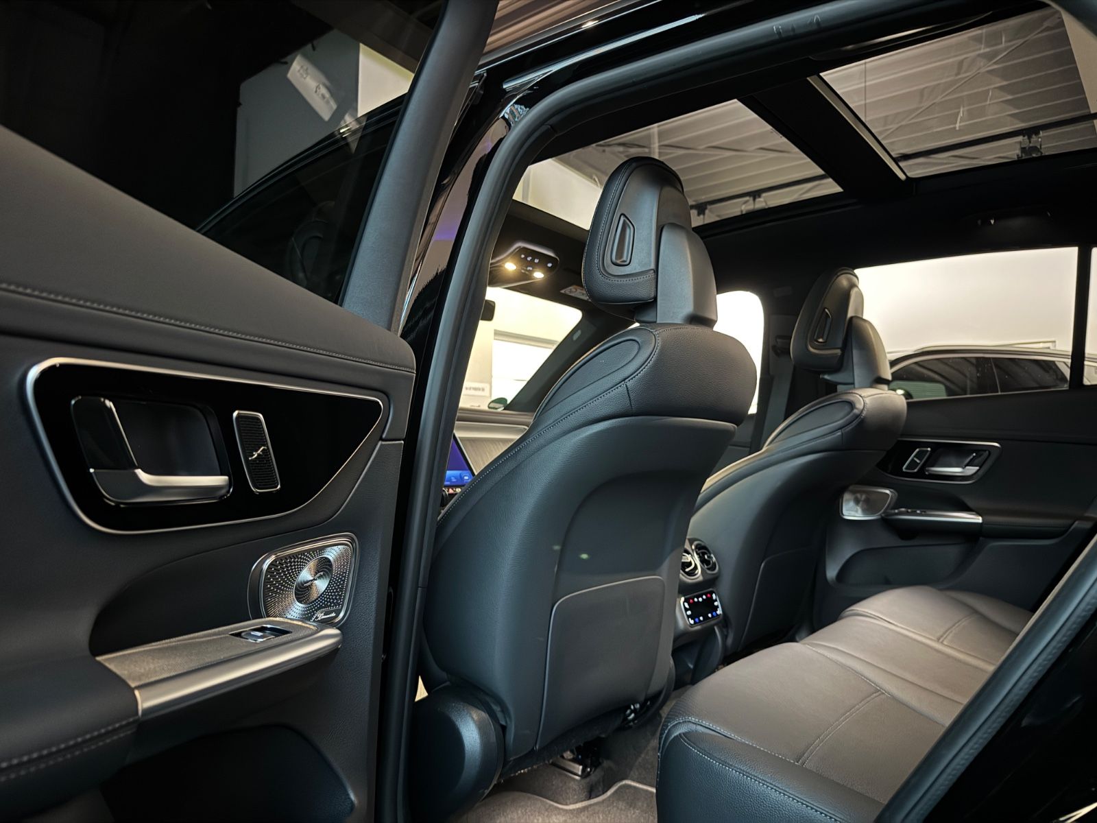 Mercedes-Benz GLC 400/ 4Matic / AMG / BURMESTER/ PANO e 4Matic