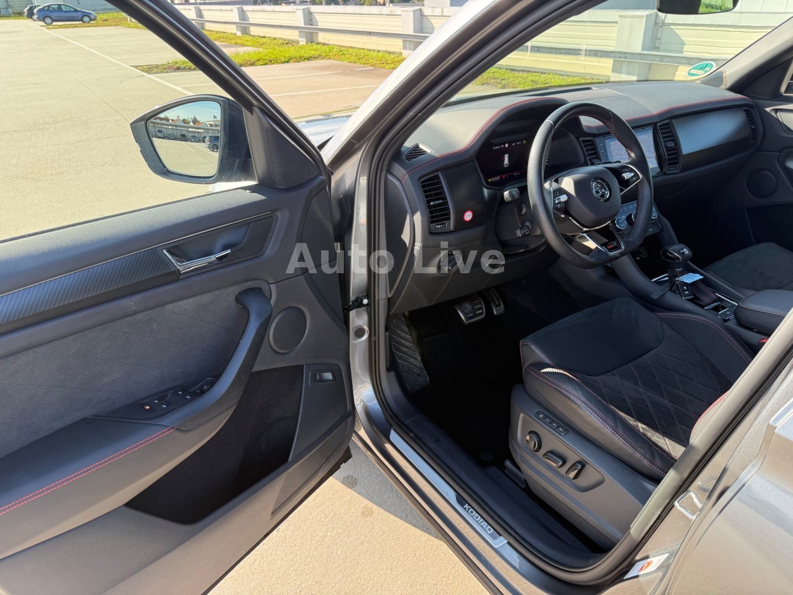 Skoda Kodiaq 2.0 TSI RS 4x4*7-SITZ*PANO*MATRIX*360*AHK