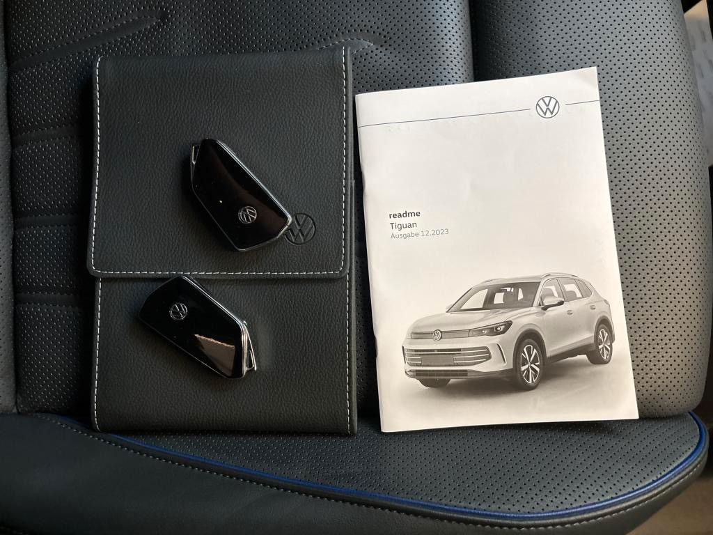 Volkswagen Tiguan 142 kW 4Motion R-Line/Black Style *LEDER*