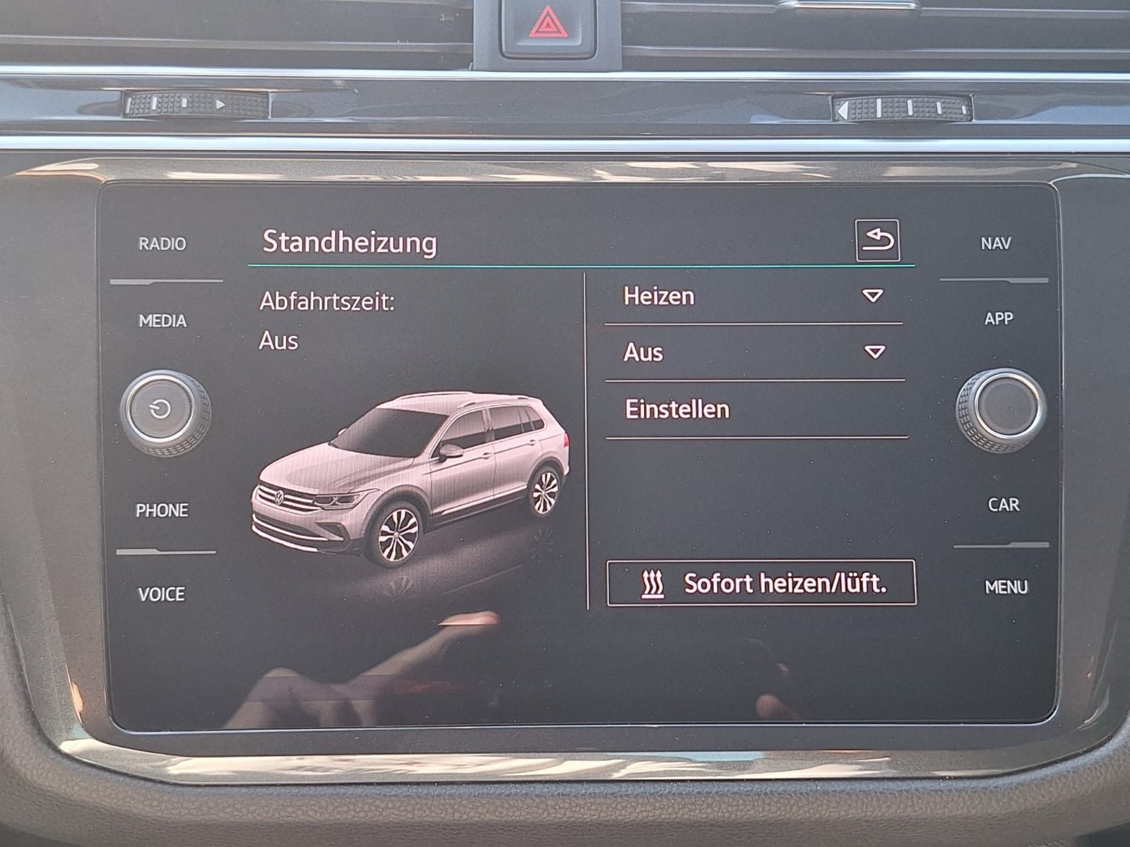 Volkswagen Tiguan R-Line 4Motion DSG - Samsaru's Car Outlet
