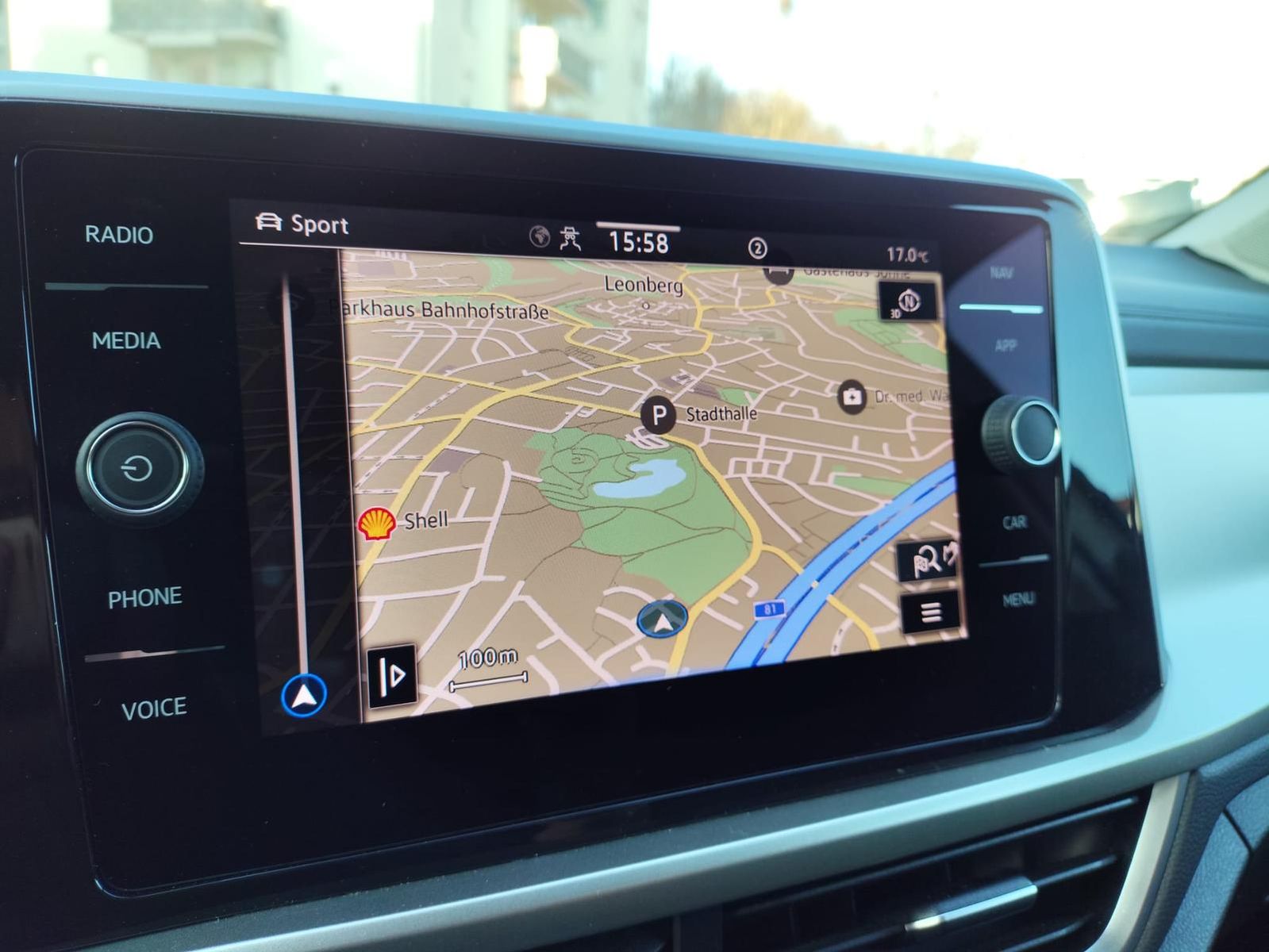 Volkswagen T-Roc 1.0 TSI Move - Samsaru's Car Outlet