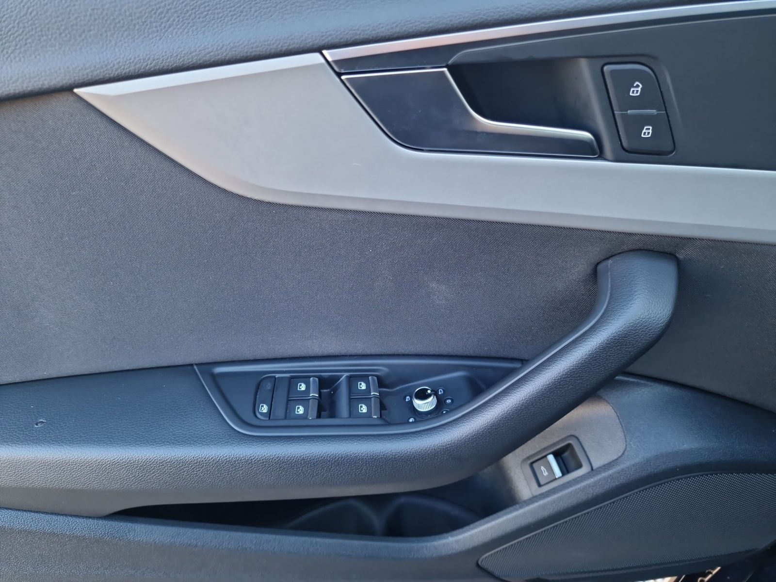 Audi A4 Allroad 40 TDI qu STHZG LED AHK ACC virtual+