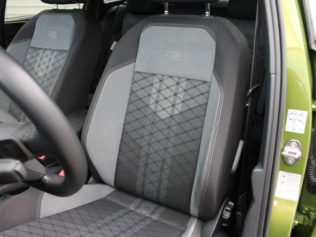 Volkswagen Taigo R-Line 1.5 TSI DSG - Samsaru's Car Outlet