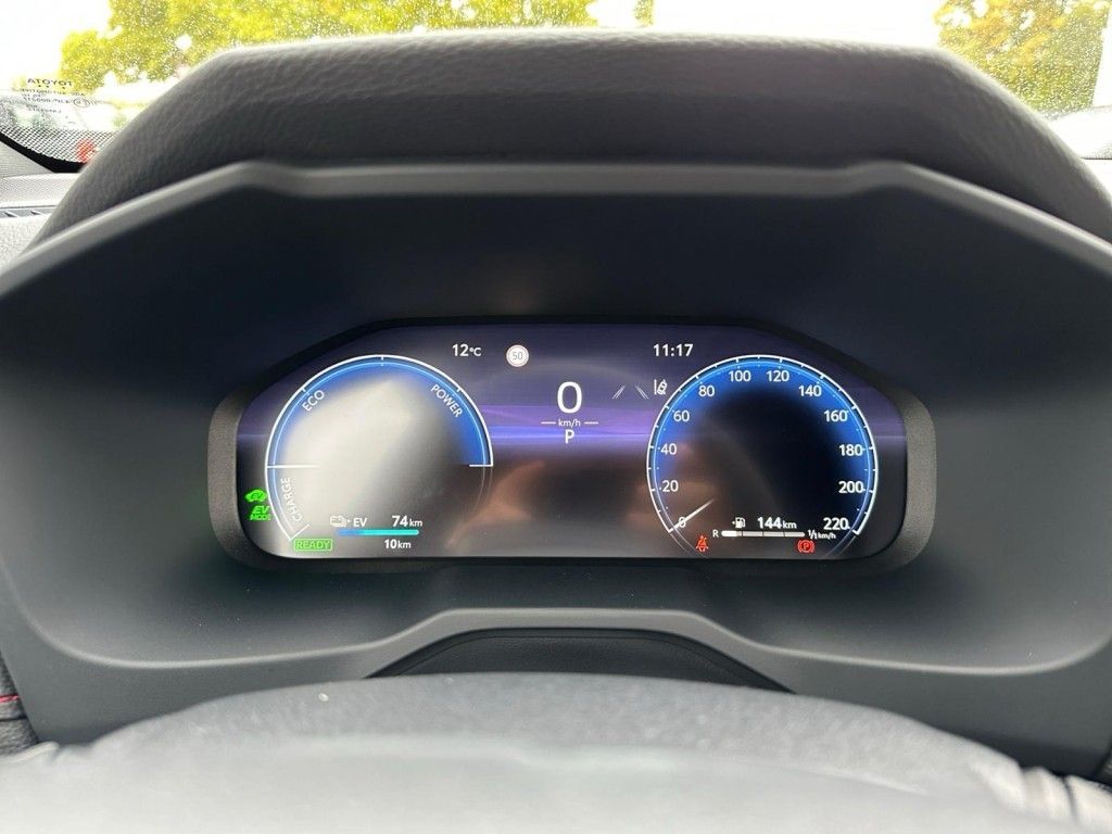 Toyota RAV 4 Plug-in-Hybrid Teamplayer (XA5)