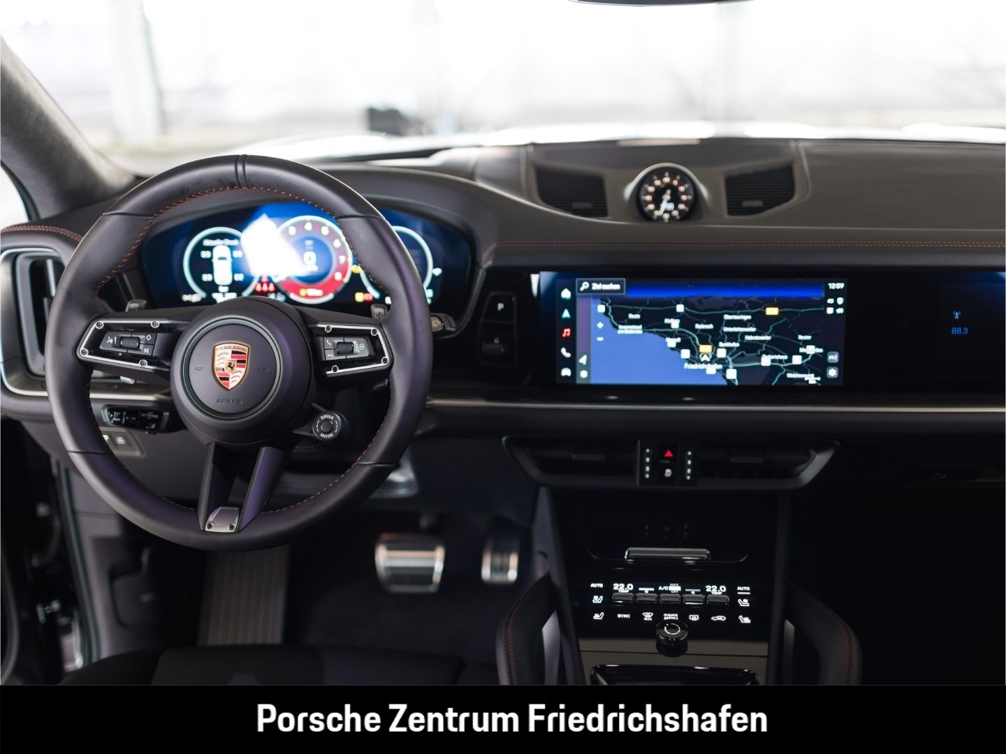 Porsche Cayenne GTS HA-Lenkung InnoDrive Head-Up BOSE