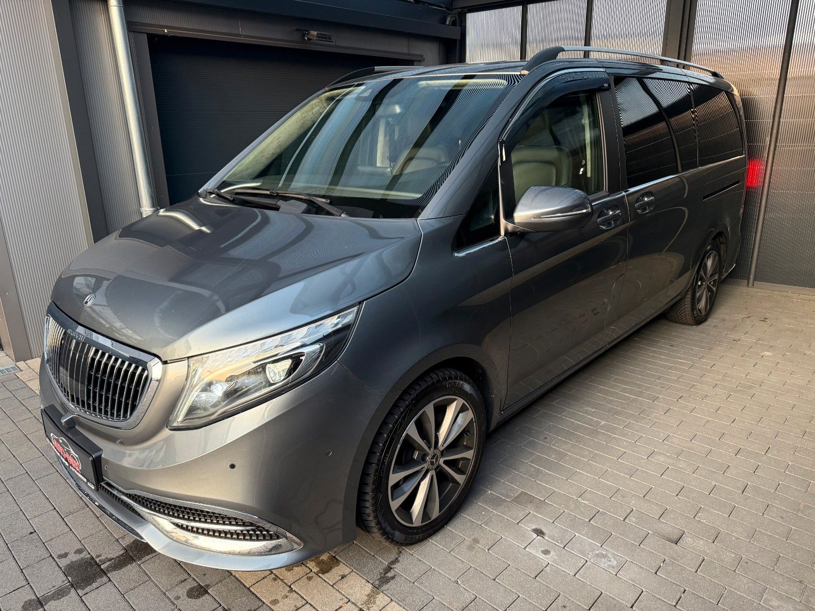 Mercedes-Benz V 300d V-Klasse EDITION lang MAYBACH - Samsaru's Car Outlet