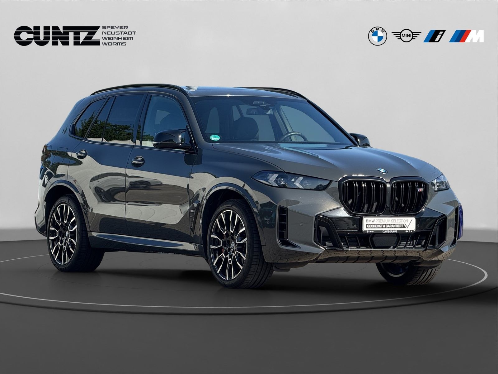 BMW X5 M60i xDrive M Paket Pro Sky Lounge Anhängerk.