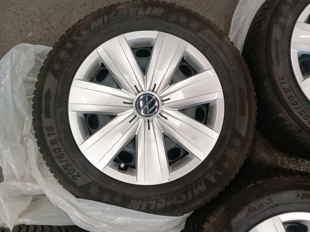 Volkswagen T-Roc Life 1.5 TSI DSG - Samsaru's Car Outlet