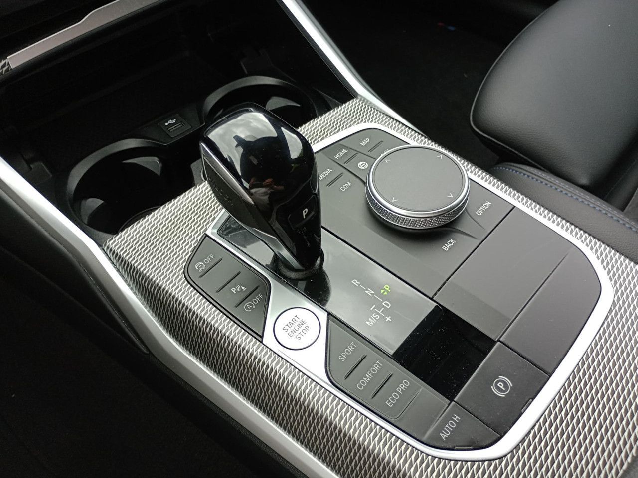 BMW 320i xDrive M Sport - Samsaru's Car Outlet
