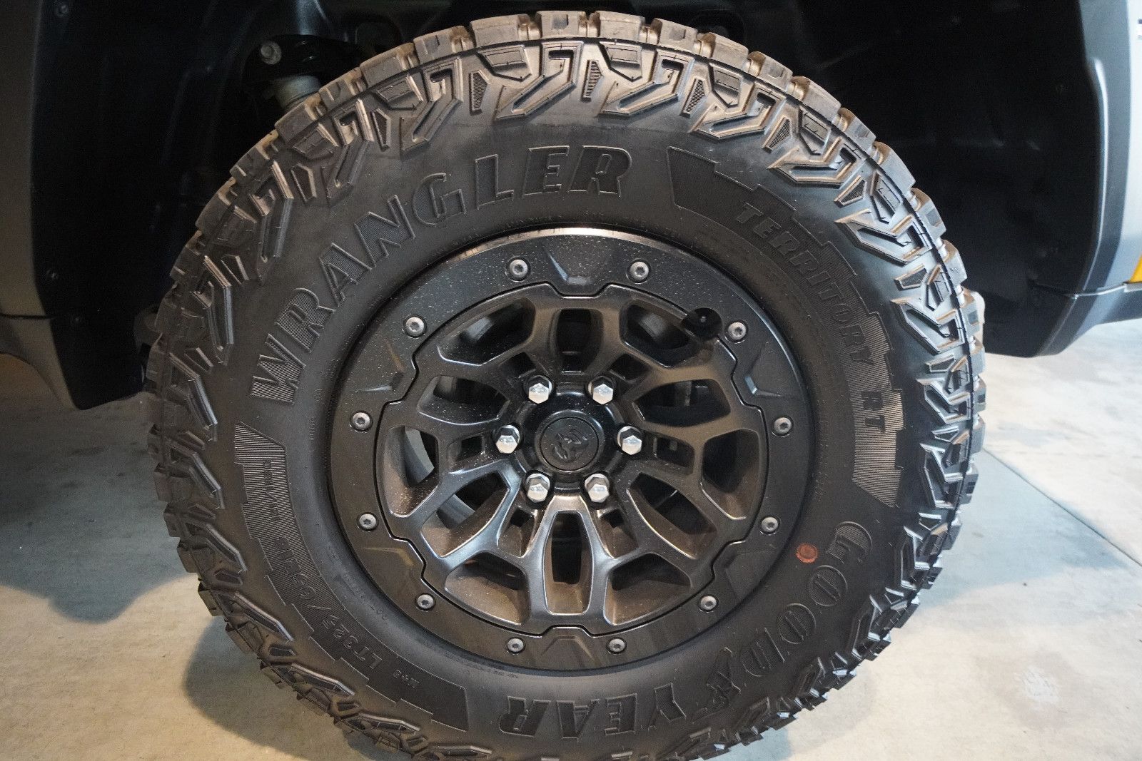 Dodge RAM 1500 TRX V8 6.2 L -Hardtop-MWST-Top Zustand
