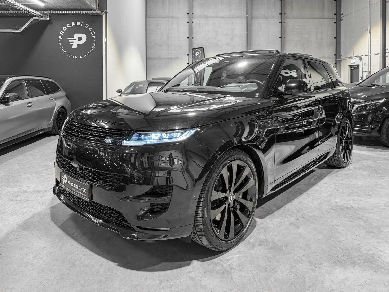 Range Rover Sport P530 V8 FIRST EDITION BLACK - Samsaru's Car Outlet