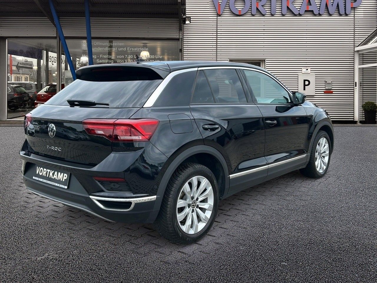 Volkswagen T-Roc Sport - Samsaru's Car Outlet