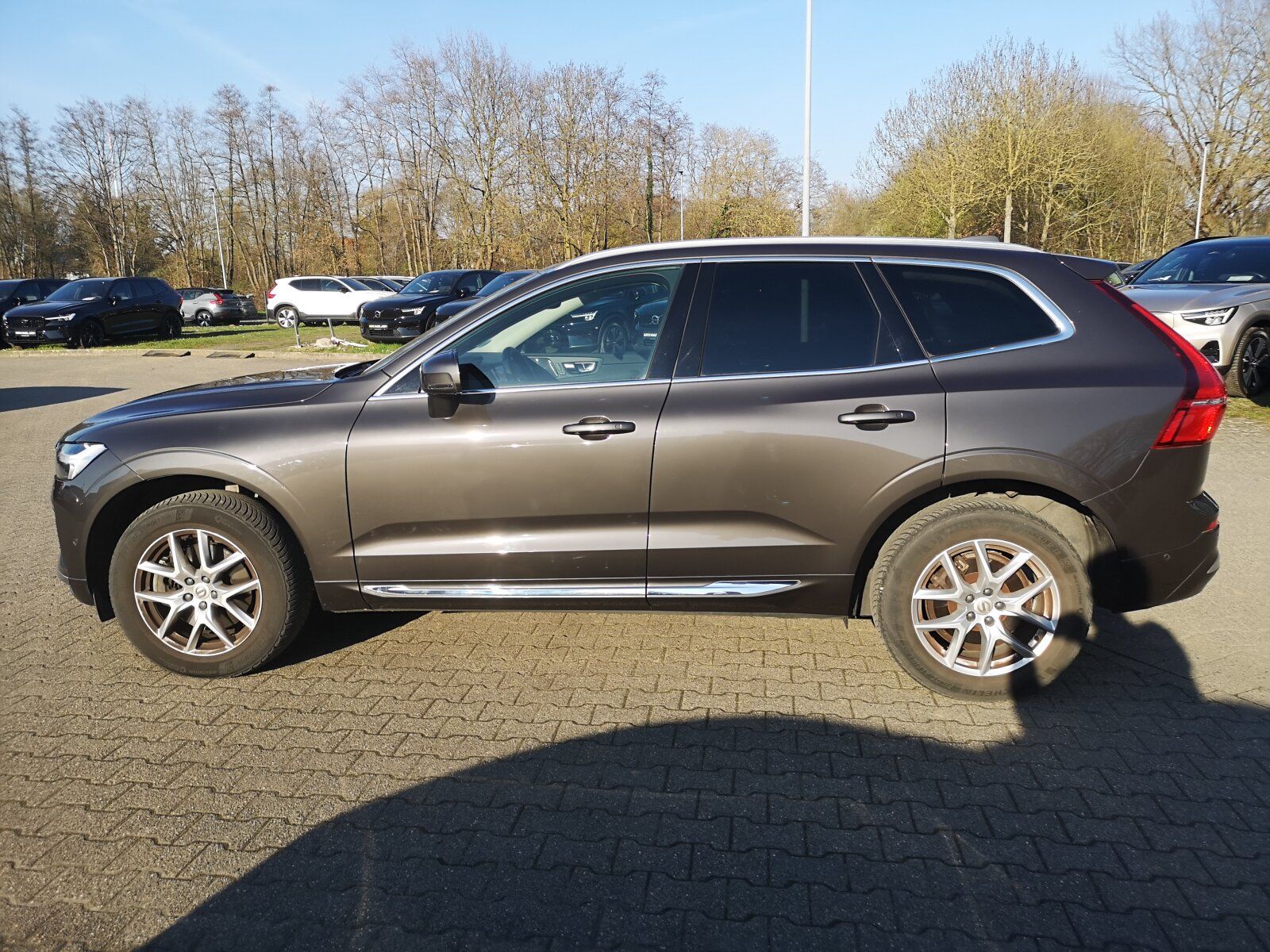 Volvo XC60 B4 Plus Bright SHD/Keyless-Start/Autom./LED