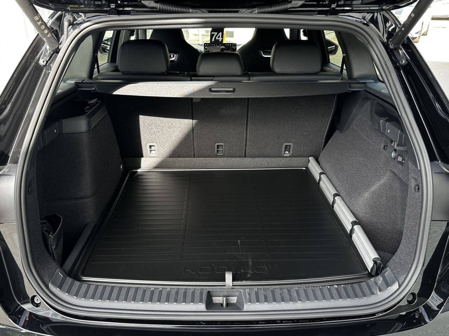 Skoda Kodiaq II 1.5 TSI iV DSG Sportline DCC AHK Matri