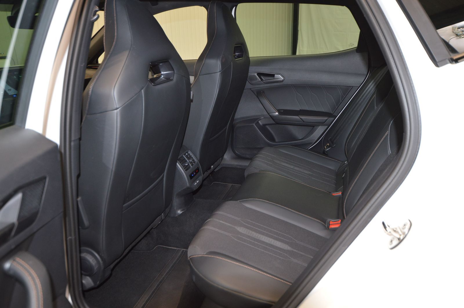 Cupra Formentor VZ 1.4 e-HYBRID - Samsaru's Car Outlet