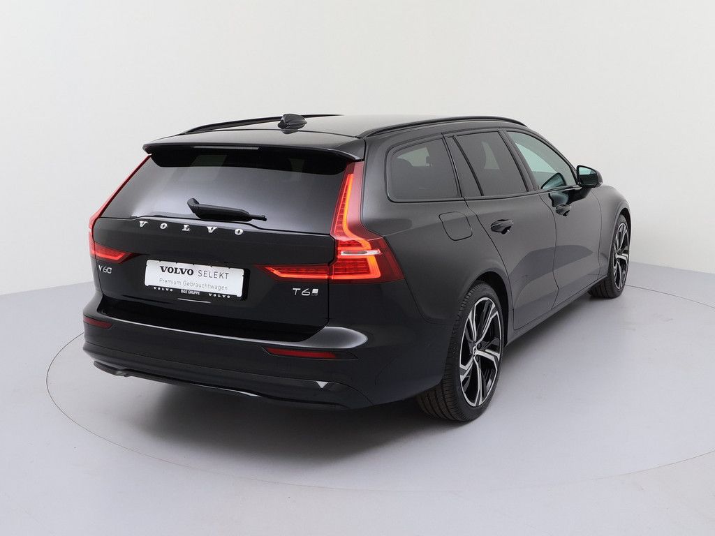 Volvo V60 T6 Plus Dark Recharge Plug-In Hybrid AWD LED
