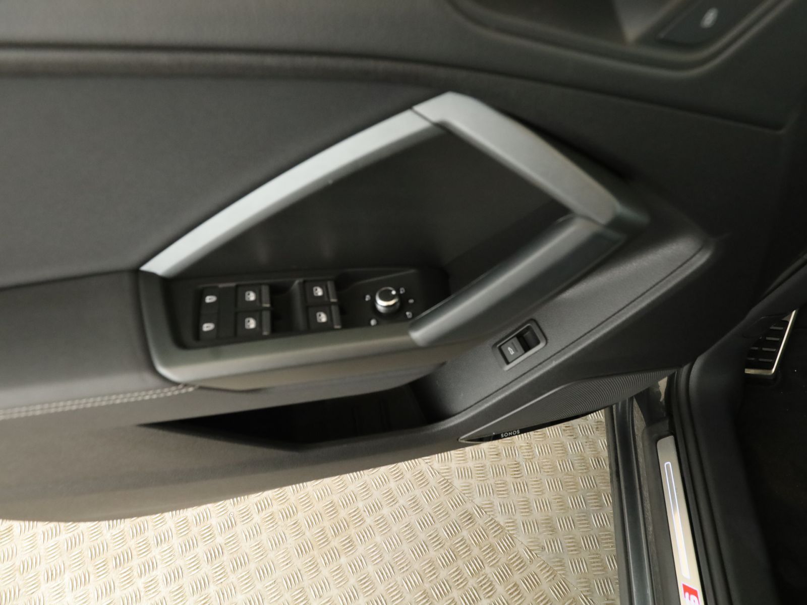 Audi Q3 Sportback 40 TFSI quattro S line - Samsaru's Car Outlet
