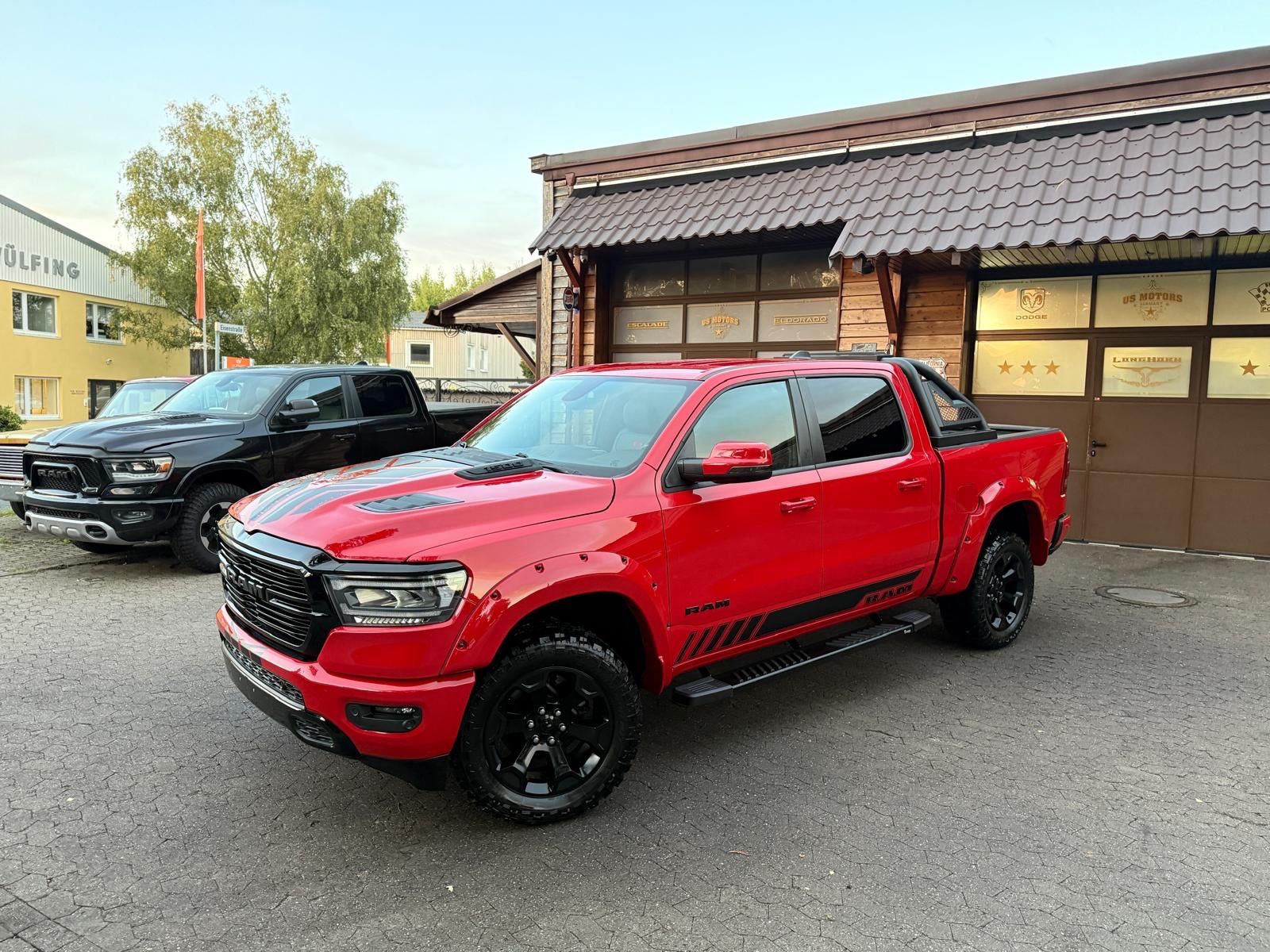 Dodge V8*SPORT*LIFT*4X4*AHK*LED*OFFROAD*NAVI*GARANTIE