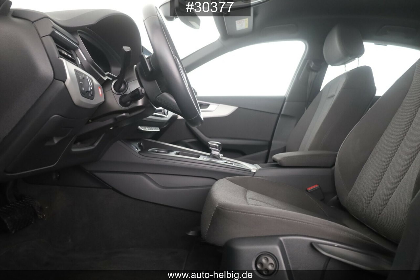 Audi A4 Lim. 40 TDI quattro advanced #Black#AHK#18Z#