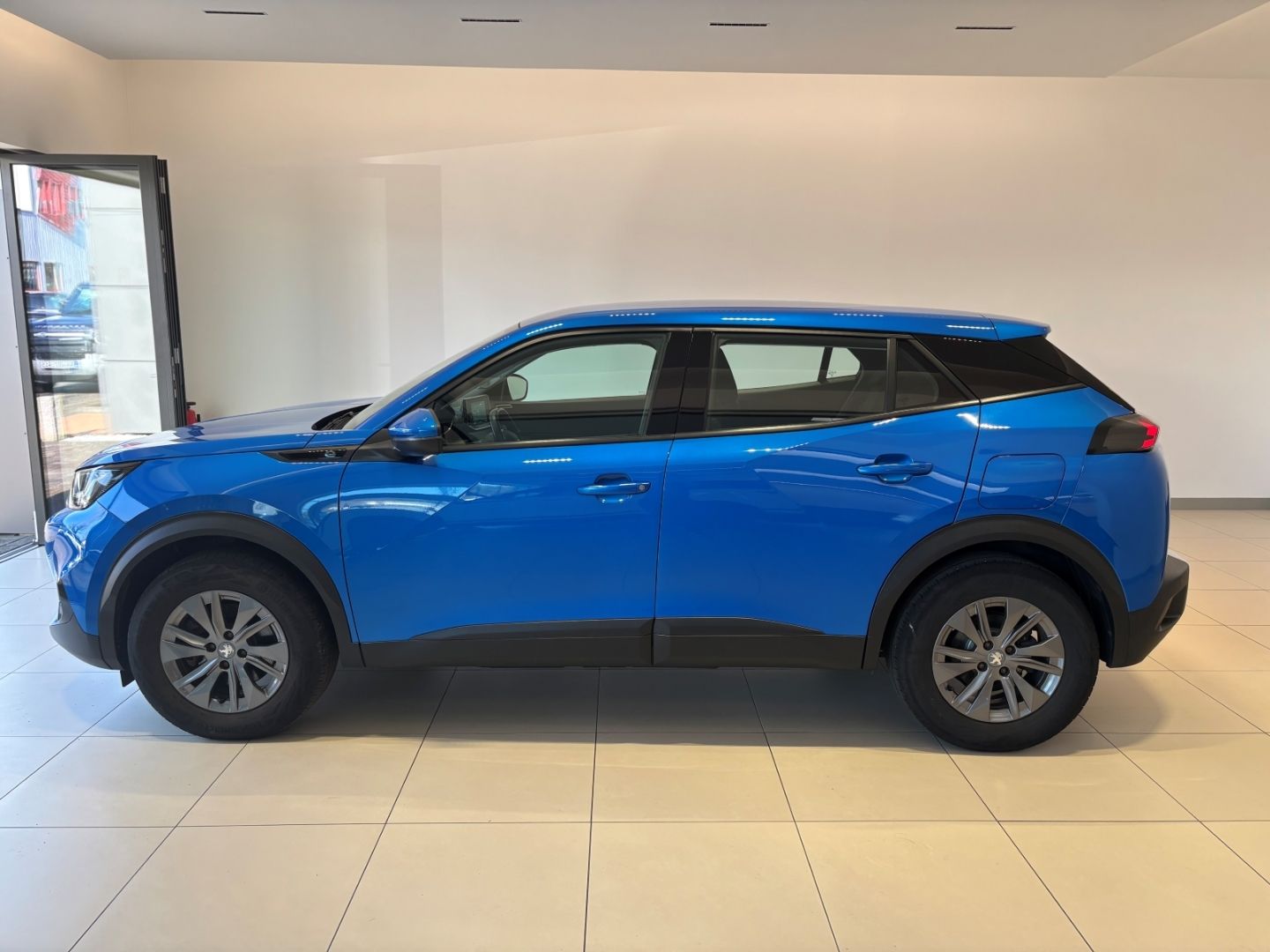 Peugeot 2008 e- Active - Samsaru's Car Outlet