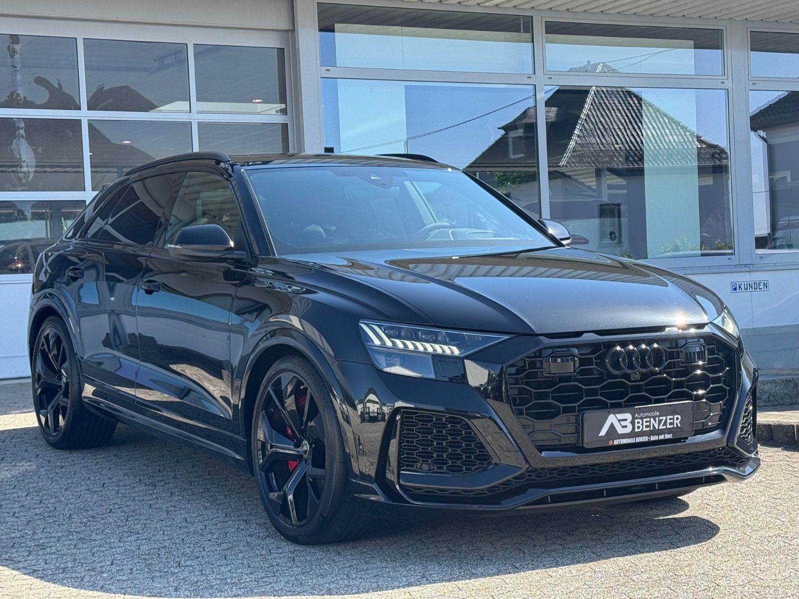 Audi RSQ8/HD-Matrix/PANO/AHK/23"/StdHeiz/BLACK/360°/