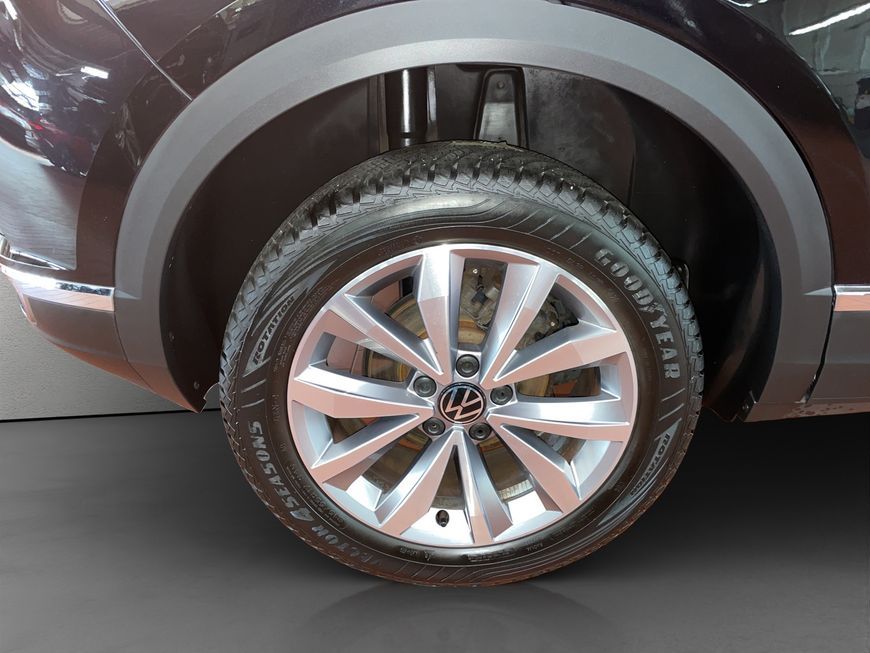 Volkswagen T-Roc 1.5 TSI Style - Samsaru's Car Outlet