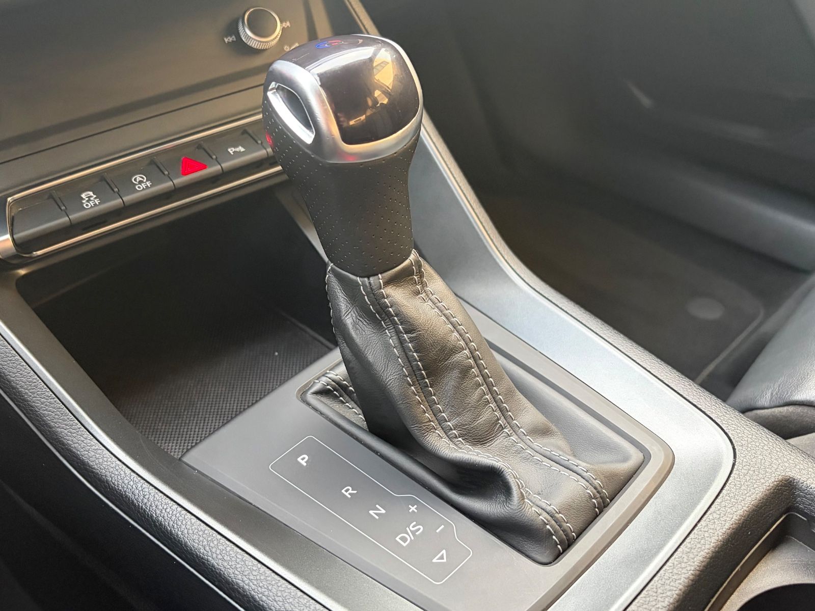 Audi Q3 40 TFSI quattro S line ACC Lane RFK ViCo