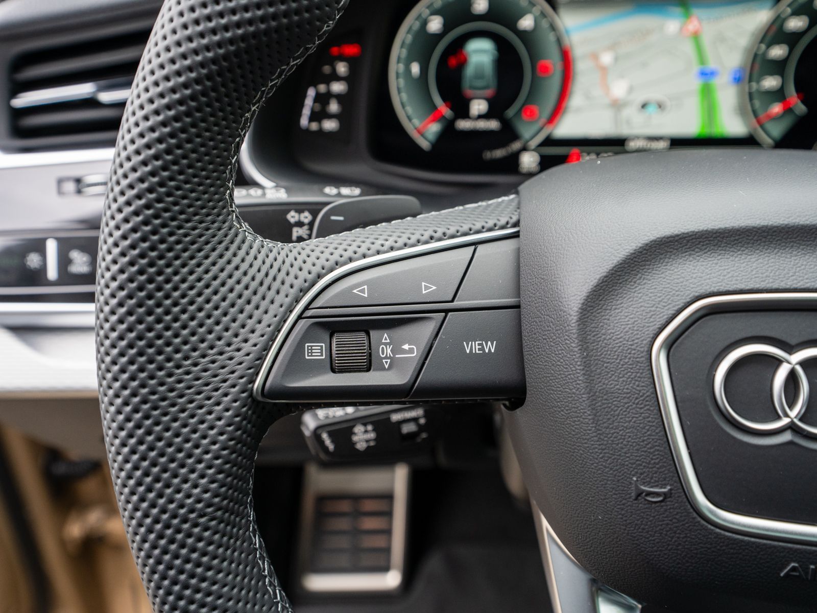 Audi Q8 50 TDI S line quattro Pano B&O HUD VC AHK