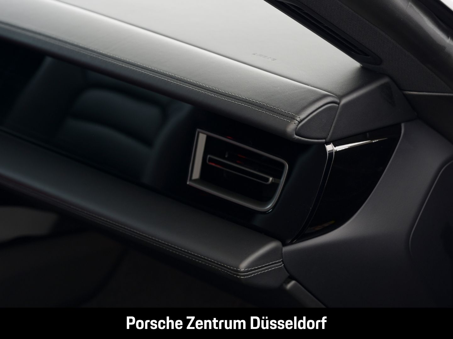 Porsche Taycan 4S Sport Turismo BOSE Luftfederung LED