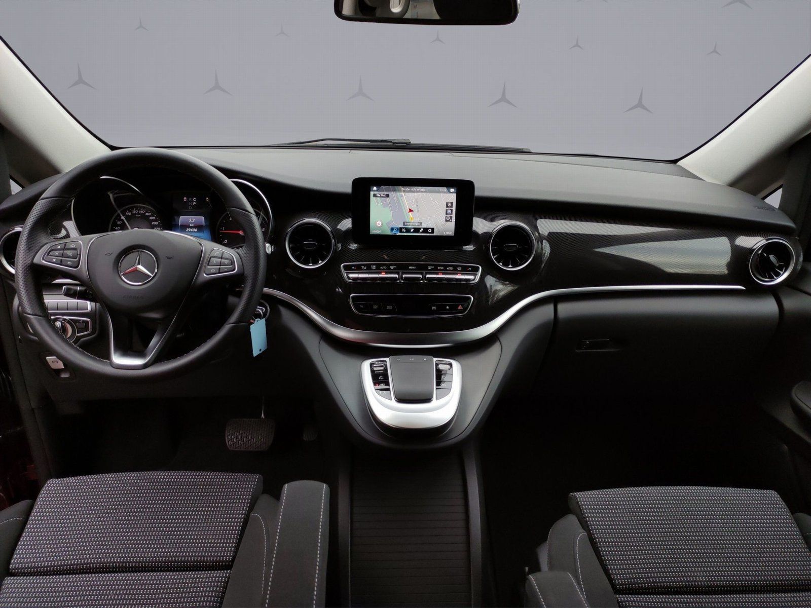 Mercedes-Benz V 220 d ED Lang - Samsaru's Car Outlet
