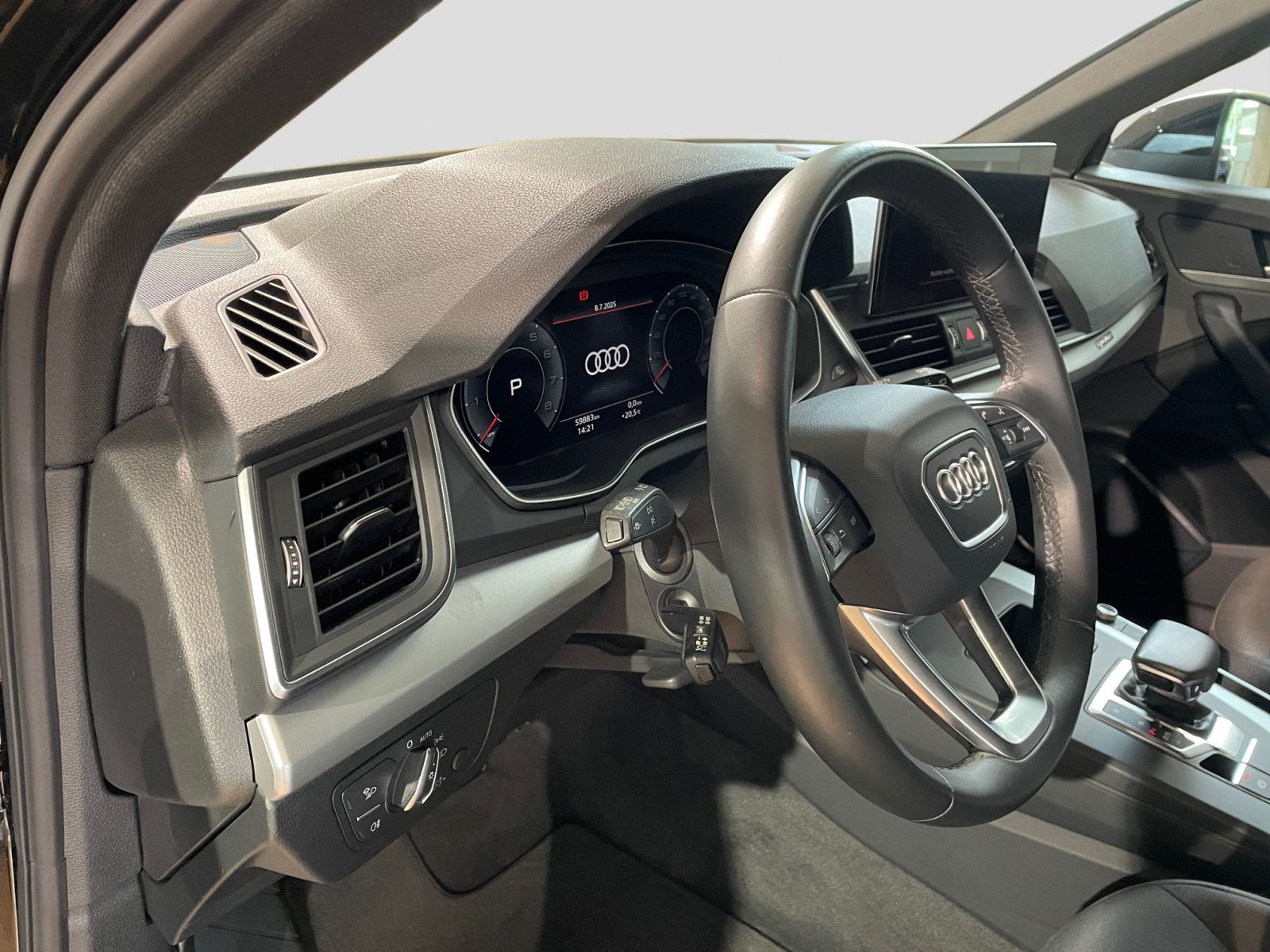 Audi Q5 40 TFSI quattro S-trc advanced - Samsaru's Car Outlet