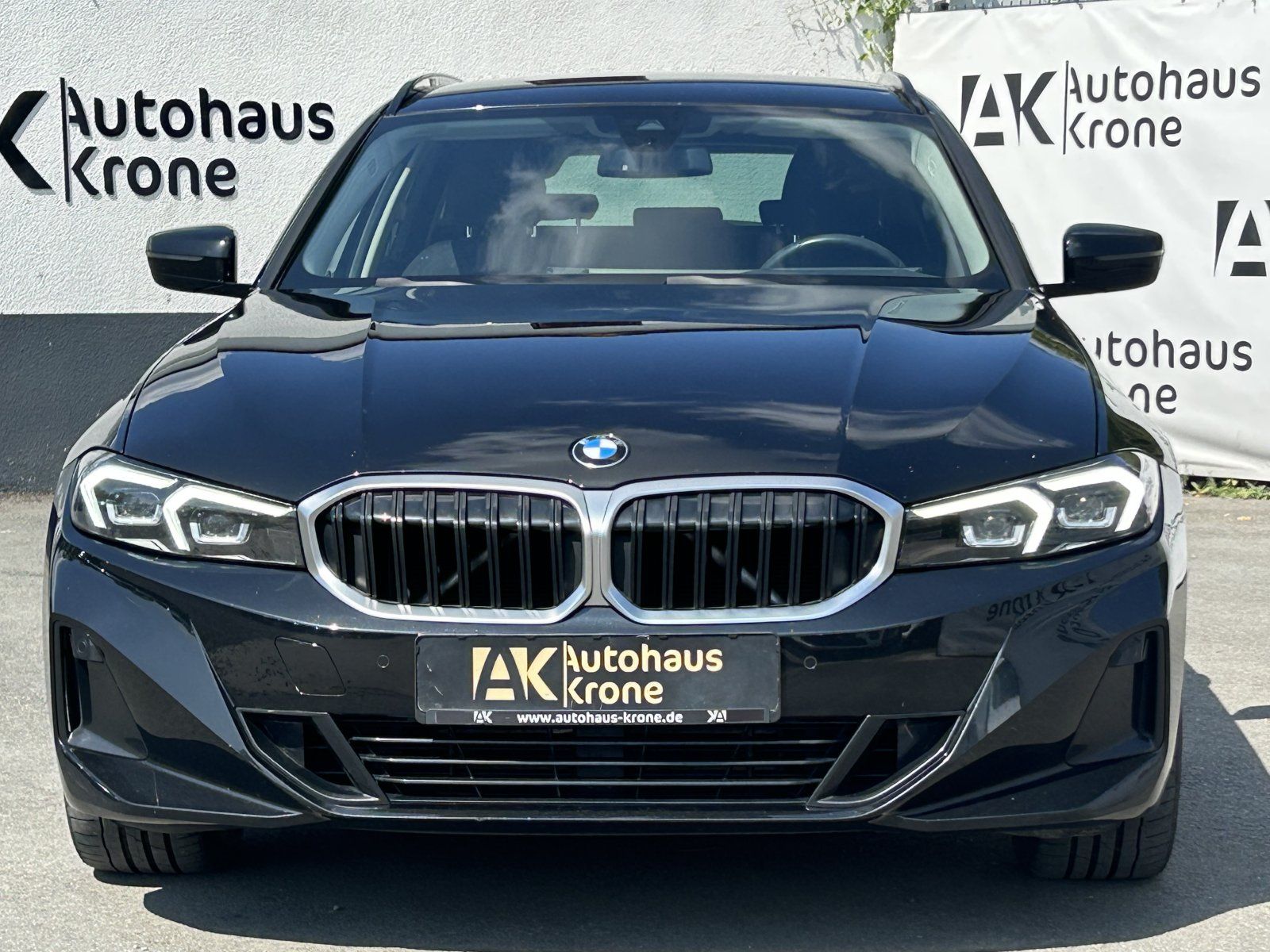 BMW 320 d xDrive - Samsaru's Car Outlet