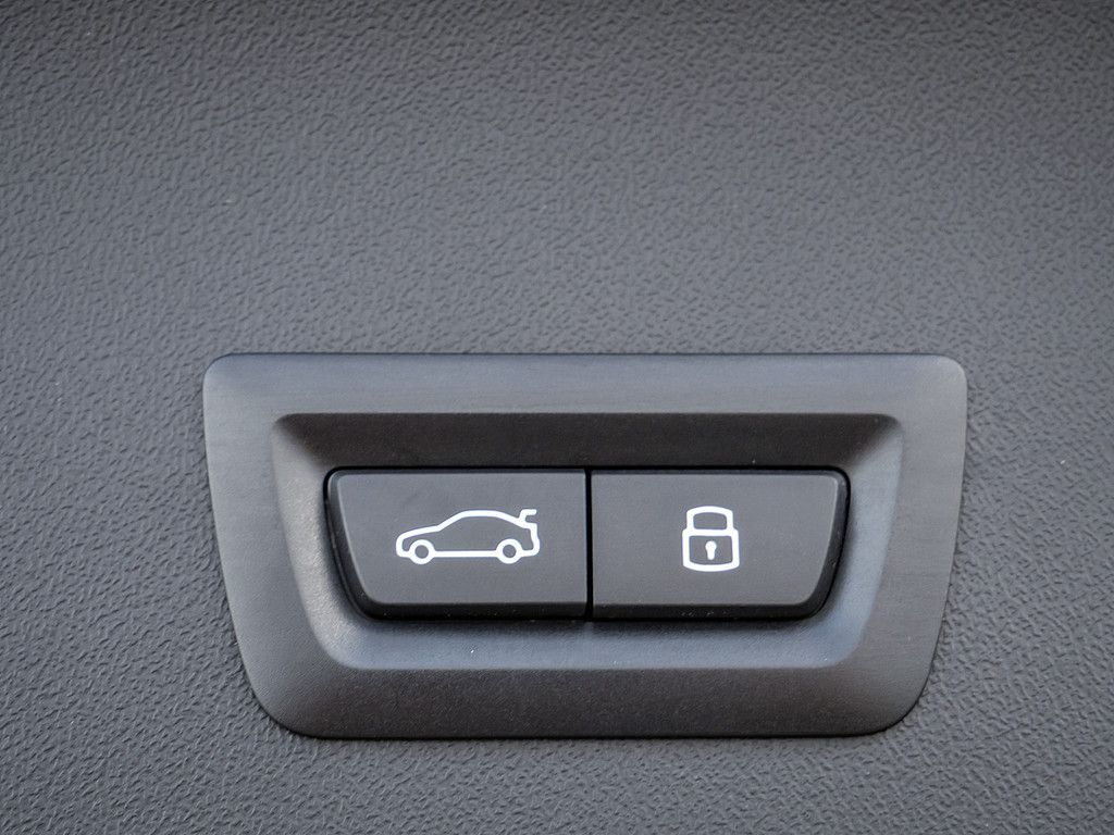 BMW X3 20i xDrive M-Sport AHK+STANDHZG+HK+MEM