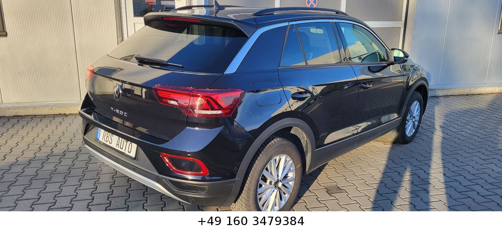 Volkswagen T-Roc Life - Samsaru's Car Outlet