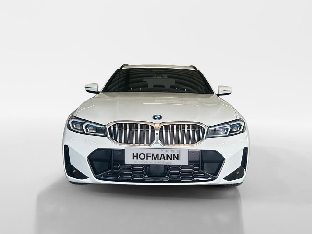 BMW 330e xDrive Touring M Sport+AHK+Pano+DrivAssist