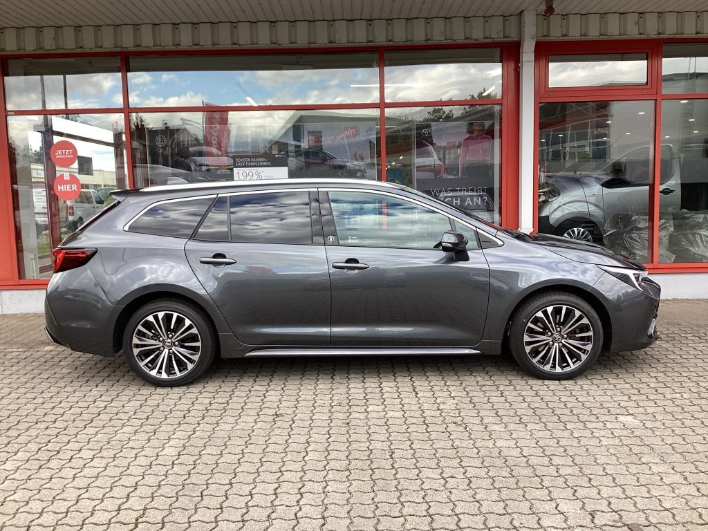 Toyota Corolla 2.0 Hybrid Touring Sports Team Deutschla