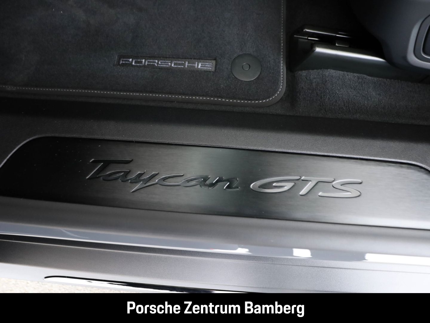 Porsche Taycan GTS/ Inno-Drive/ GTS-Paket/ Matrix uvm.