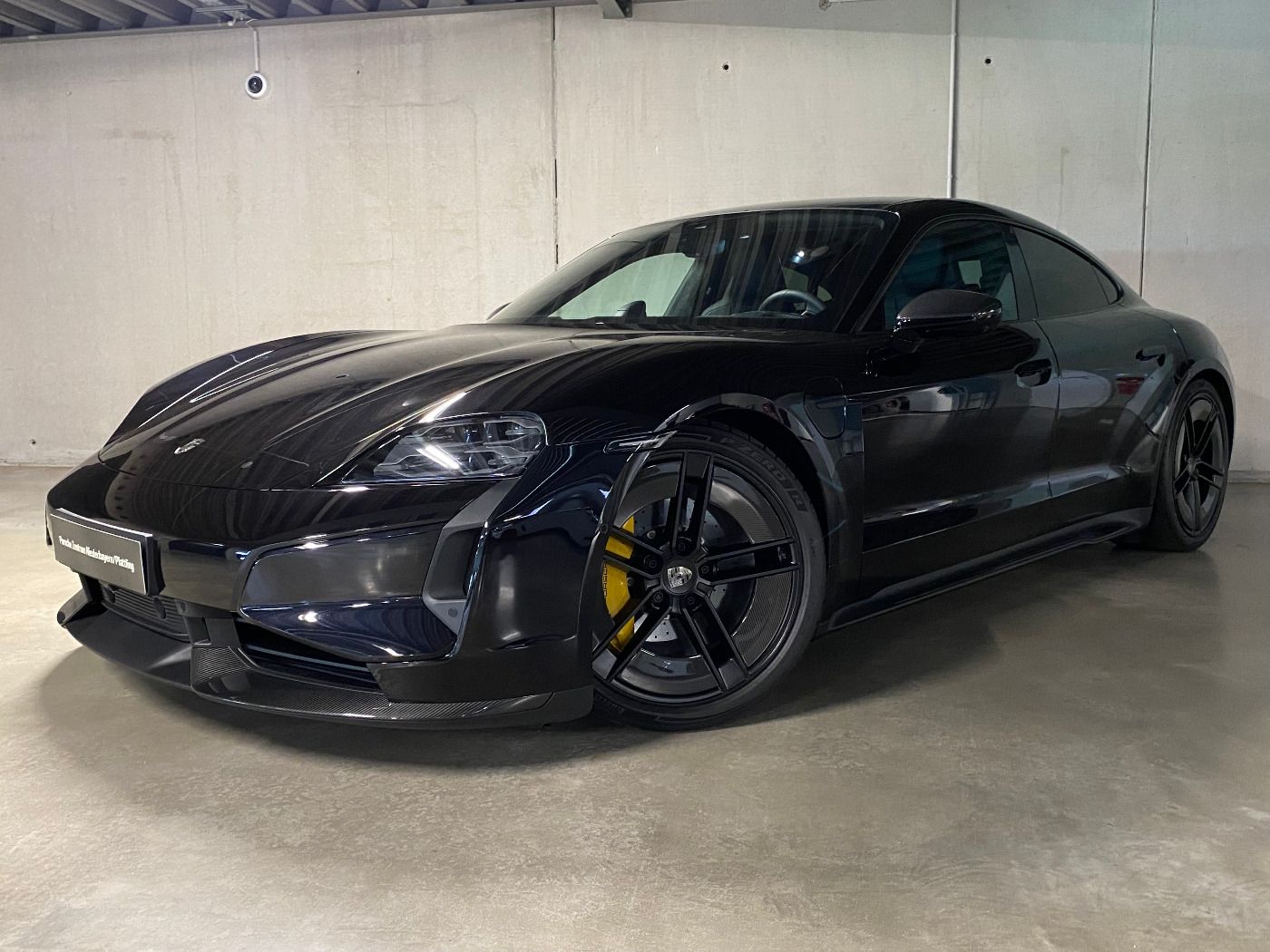 Porsche Taycan Turbo S | Dynamikpaket | Burmester |