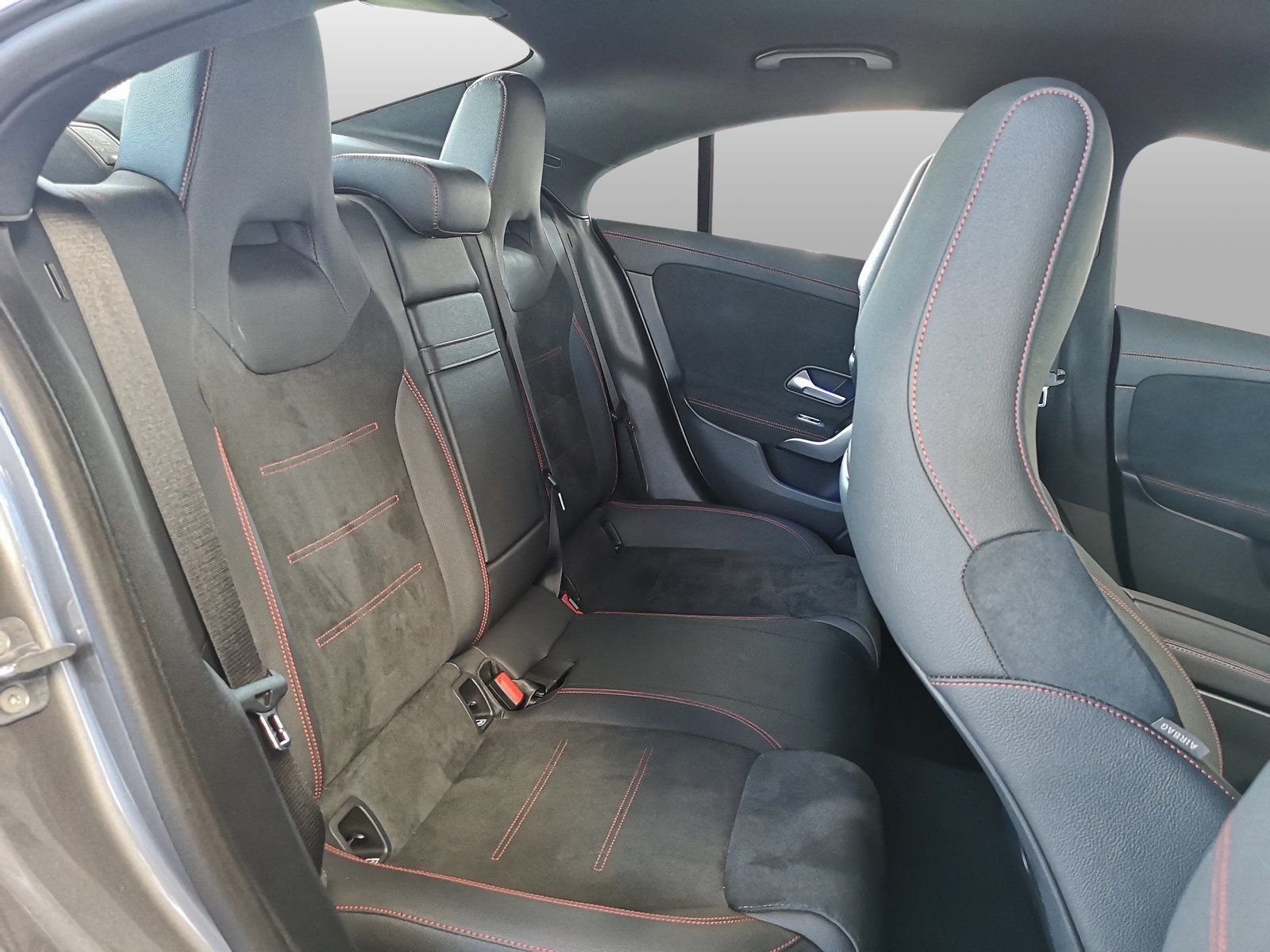 Mercedes-Benz CLA 200 Coupé AMG Line - Samsaru's Car Outlet