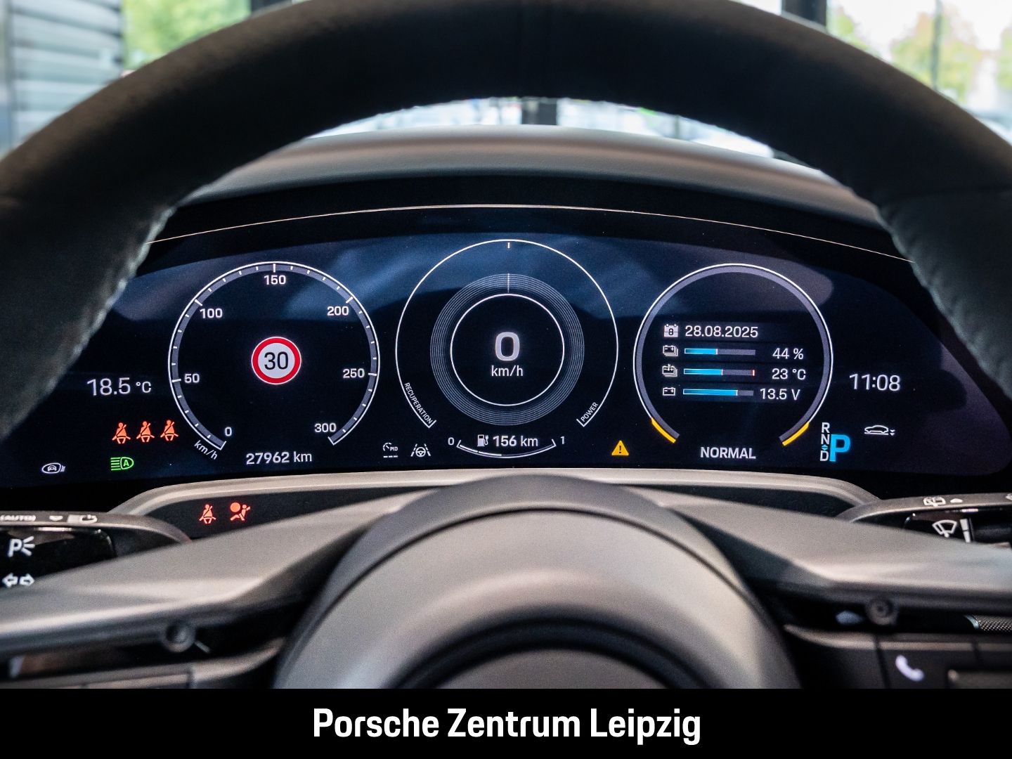 Porsche Taycan GTS Sport Turismo HeadUp InnoDrive Matrix