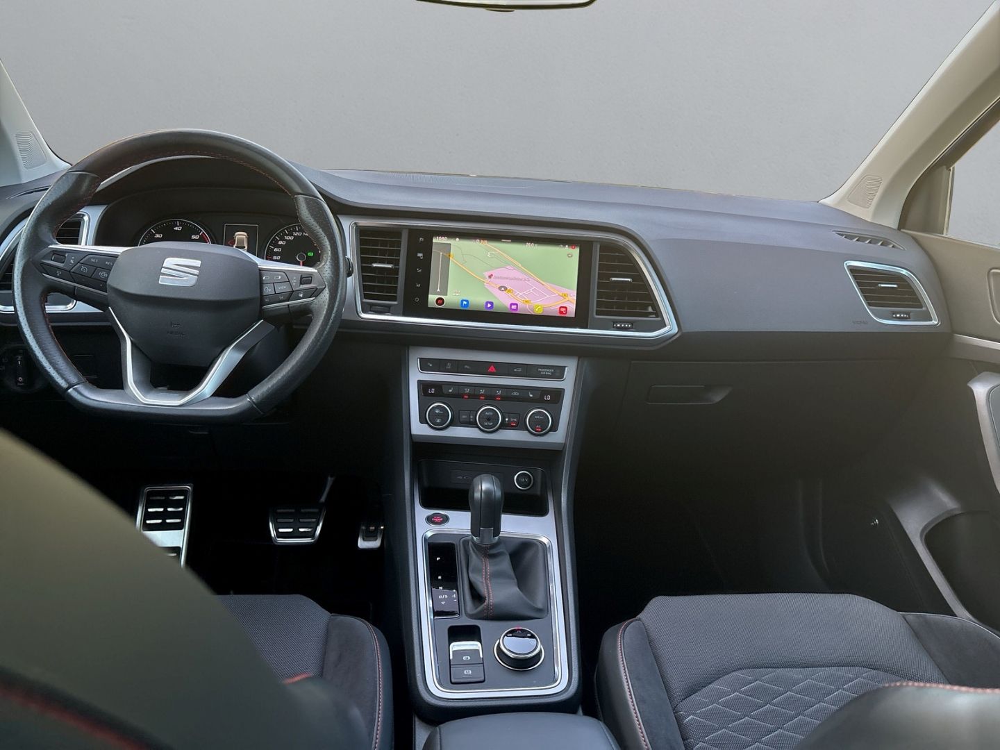 Seat Ateca FR AHK-el.Navi+LED+ ACC+Apple CarPlay+PDC