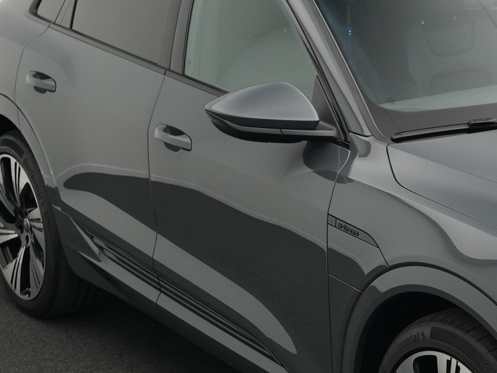 Audi Q8 e-tron 50 quattro 2x S line*Opt.schw*PANO*AHK
