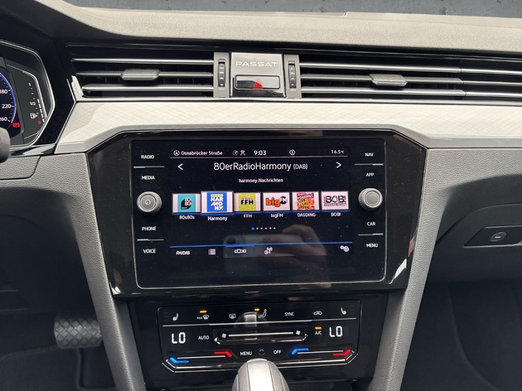 Volkswagen Passat Variant TDI DSG Business - Samsaru's Car Outlet