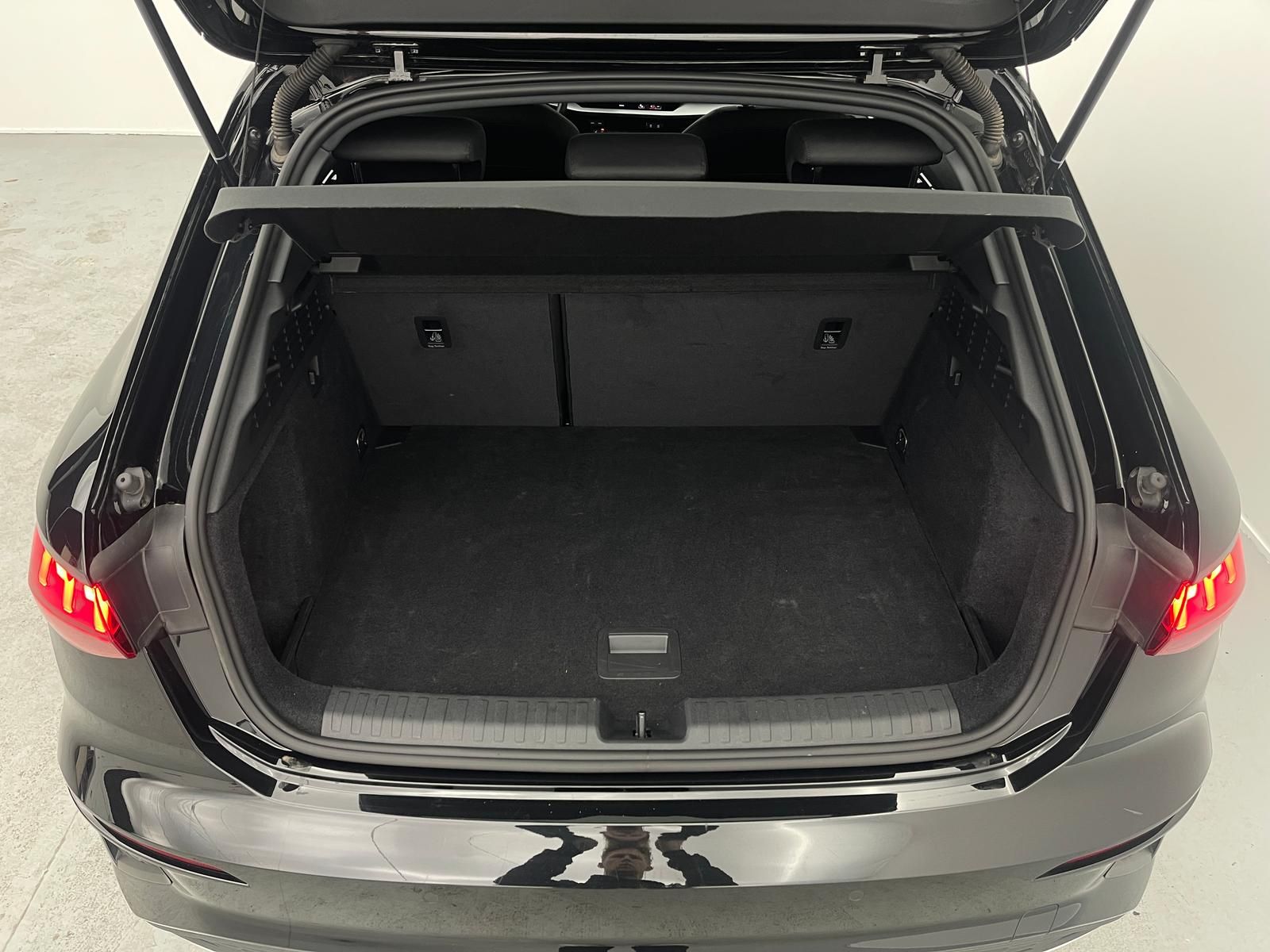 Audi A3 35 TFSI S Line *MATRIX*TEMP*B&O*KEYLESS*KAM*