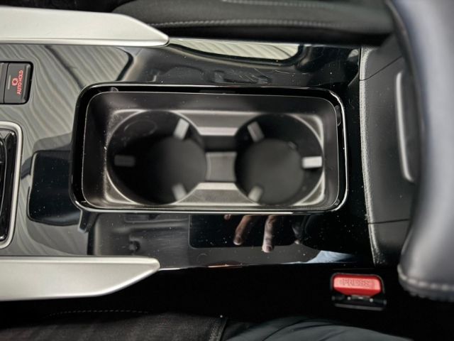 Mitsubishi Eclipse Cross Mitsubishi Plug-In Hybrid Plus MJ2
