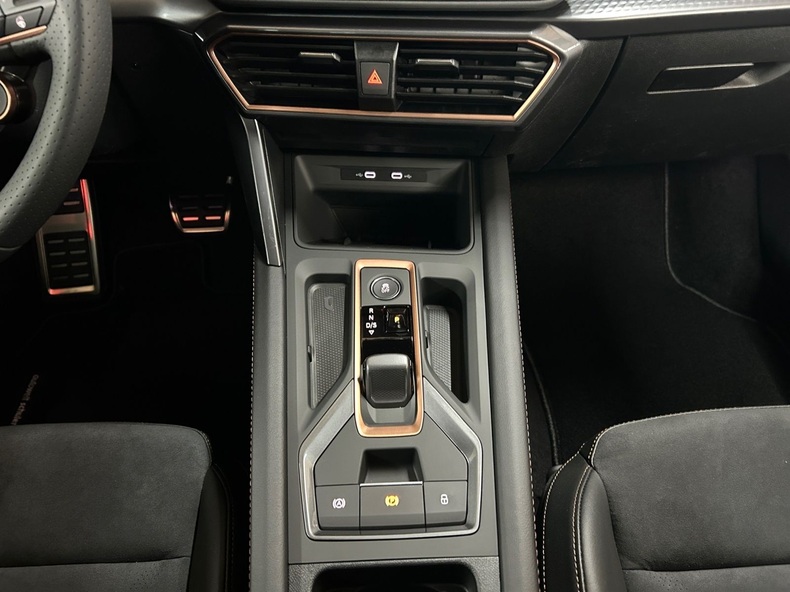 Cupra Formentor VZ 1.5 e-HYBRID AHK Pano Matrix