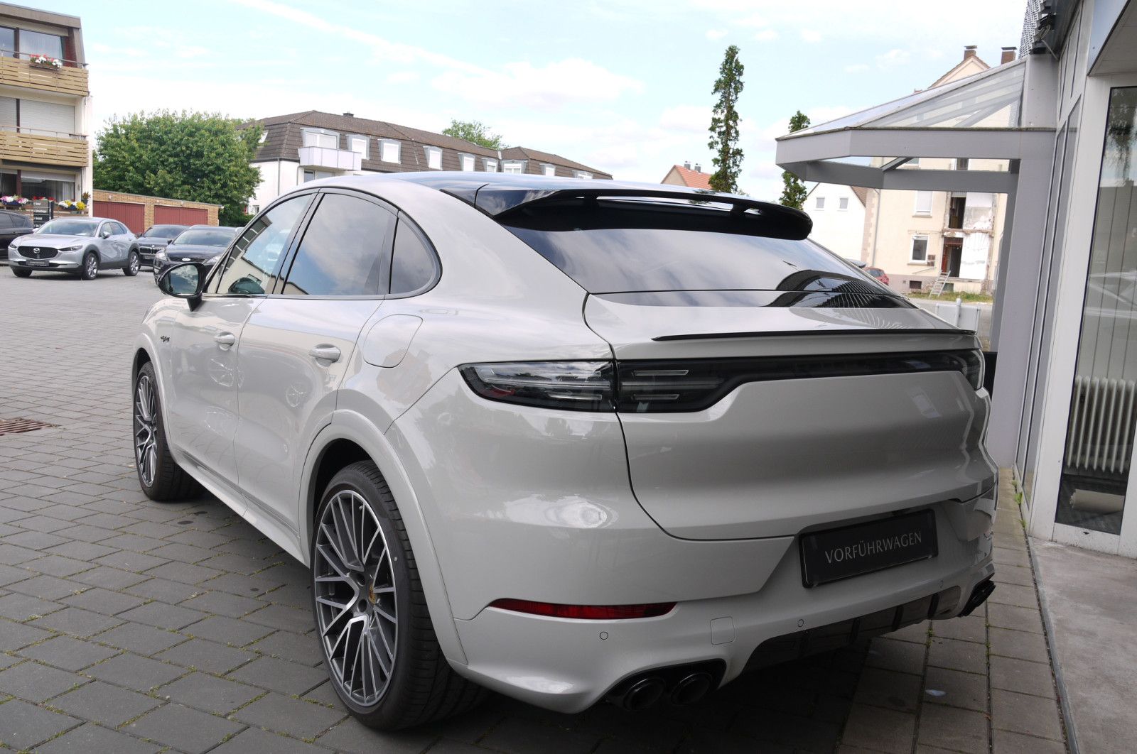 Porsche Cayenne E-Hybrid Platinum Edition*ACC*LUFT*PANO*