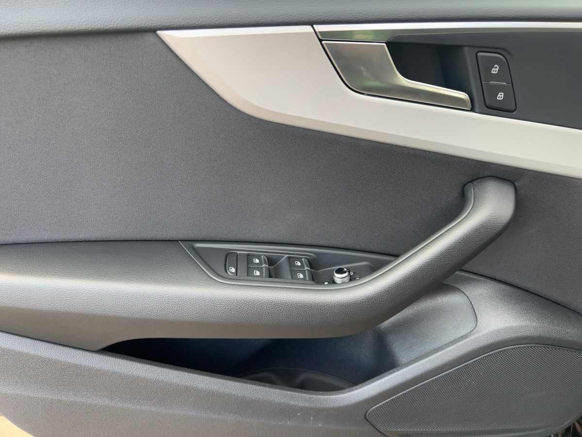 Audi A4 Avant 40 TDI quattro S tronic - Samsaru's Car Outlet