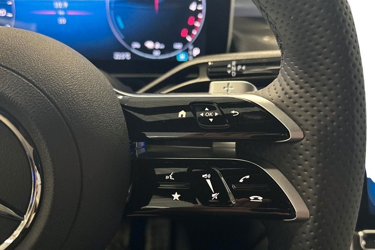 Mercedes-Benz GLC 300de 300 de 4Matic AMG 333hp Panorama *VAT*