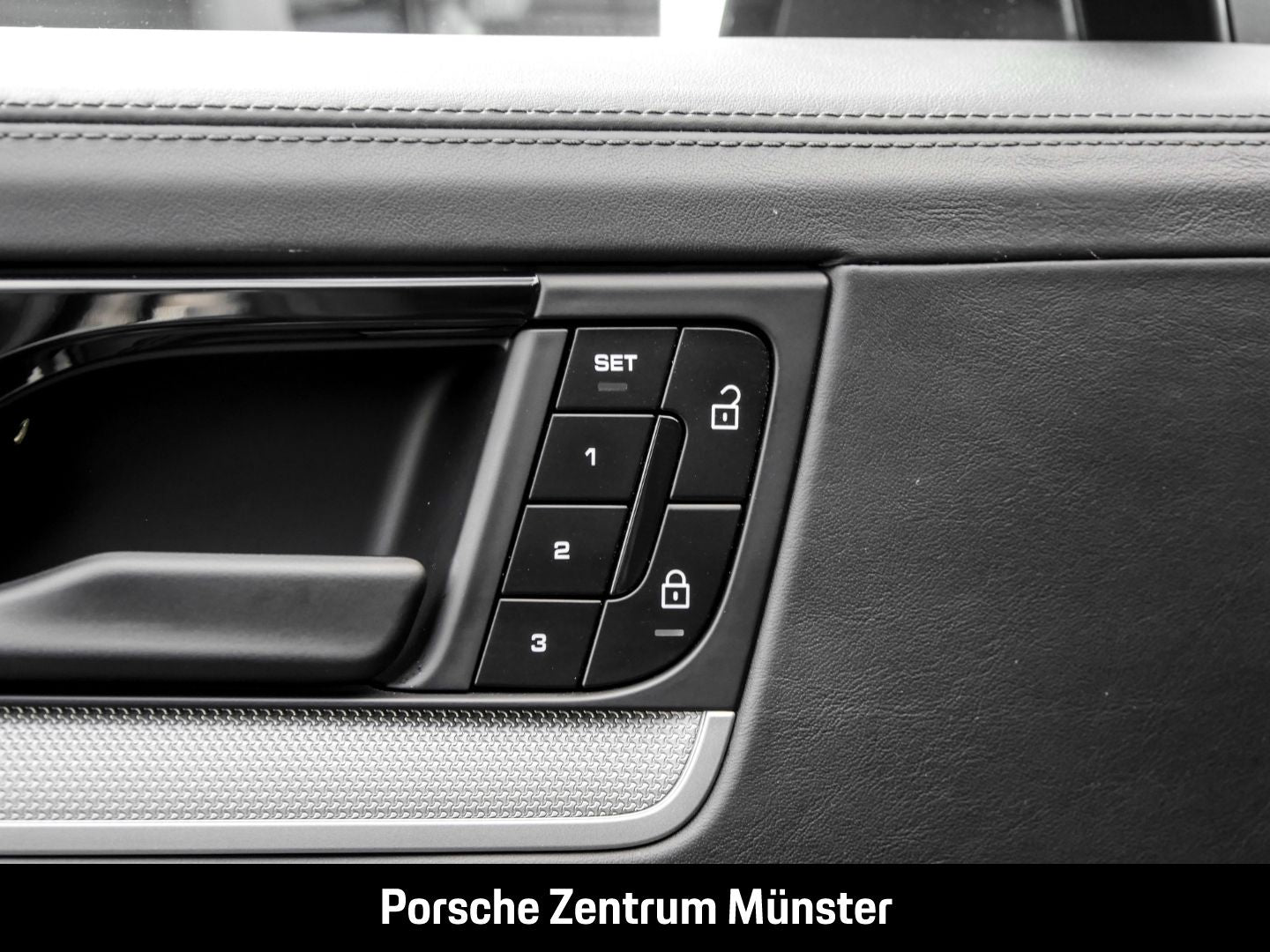 Porsche Cayenne S E-Hybrid Coupe InnoDrive Surround-View